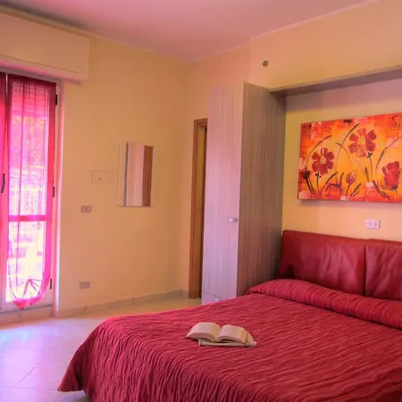 Bellevue Aparthotel 3*